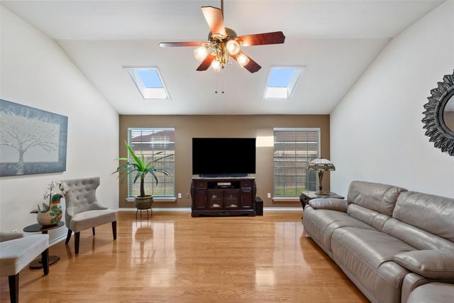 1105 Delia Chapa LN, Hutto, TX 78634