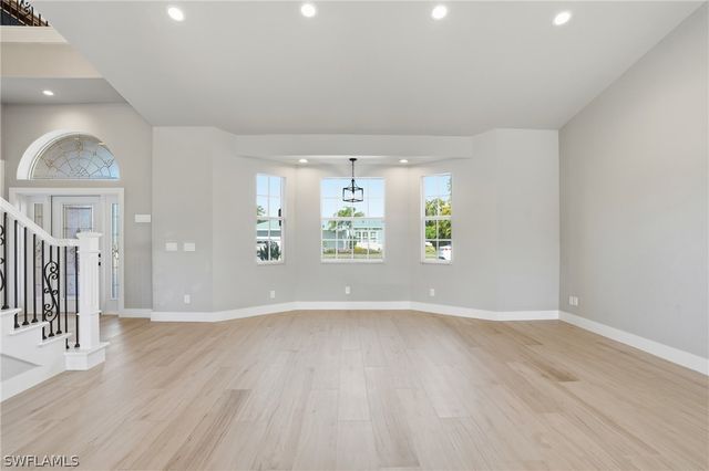 132 Egret ST, Fort Myers Beach, FL 33931