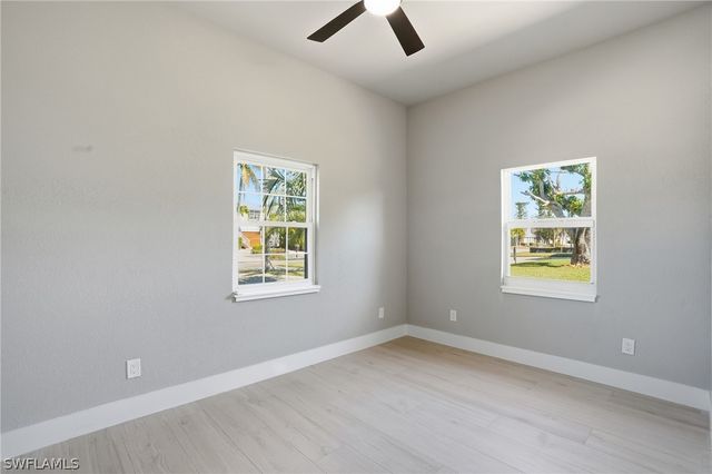 132 Egret ST, Fort Myers Beach, FL 33931