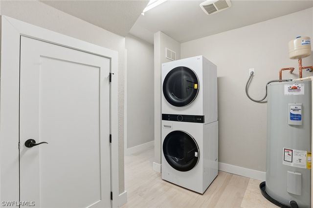 132 Egret ST, Fort Myers Beach, FL 33931