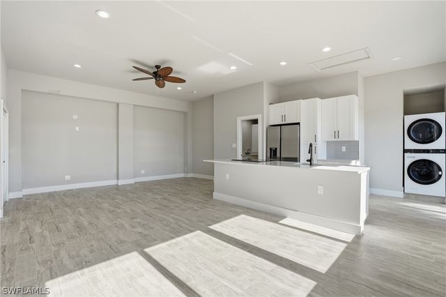 132 Egret ST, Fort Myers Beach, FL 33931