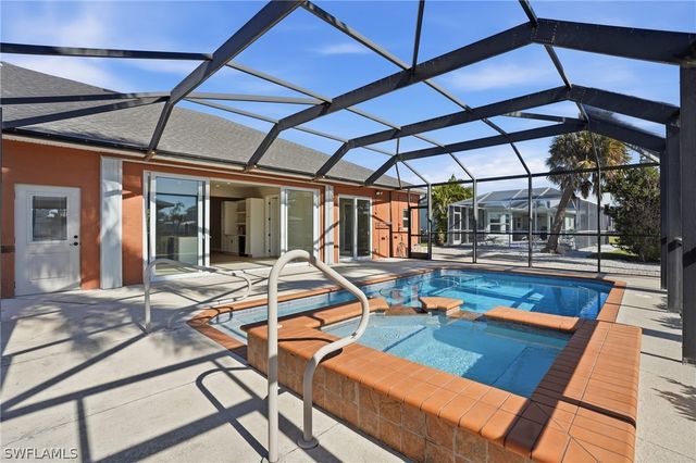 132 Egret ST, Fort Myers Beach, FL 33931