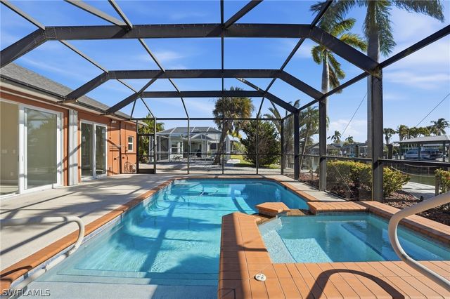 132 Egret ST, Fort Myers Beach, FL 33931