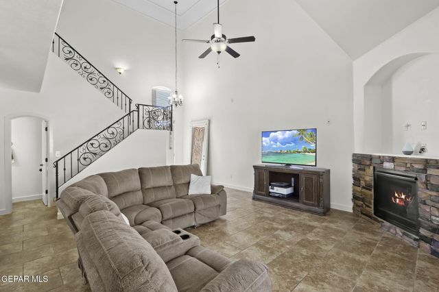 11621 SAINT MARTIN Way, El Paso, TX 79936