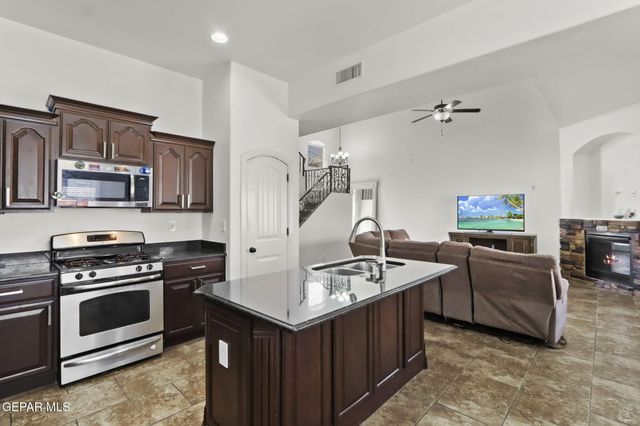 11621 SAINT MARTIN Way, El Paso, TX 79936