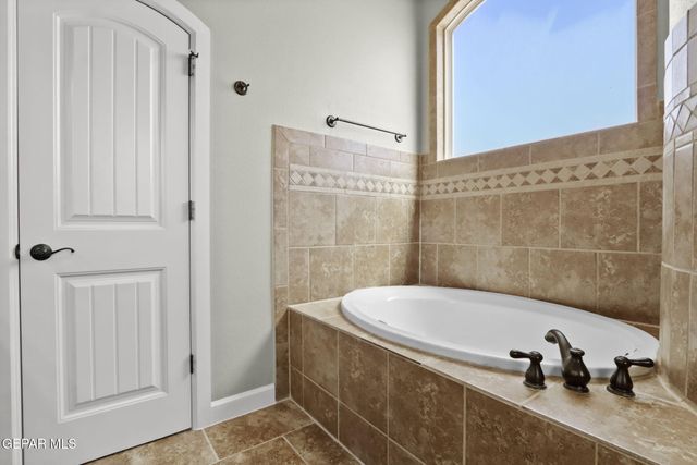 11621 SAINT MARTIN Way, El Paso, TX 79936