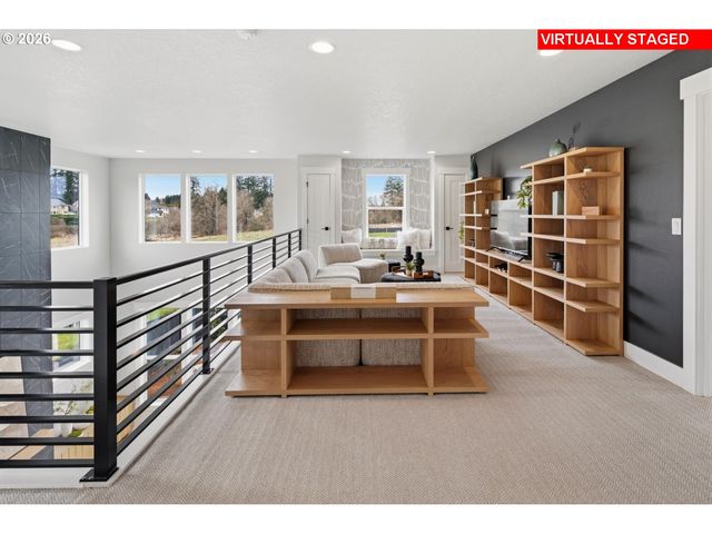 16114 BARLOW TRAIL Ln, Oregon City, OR 97045