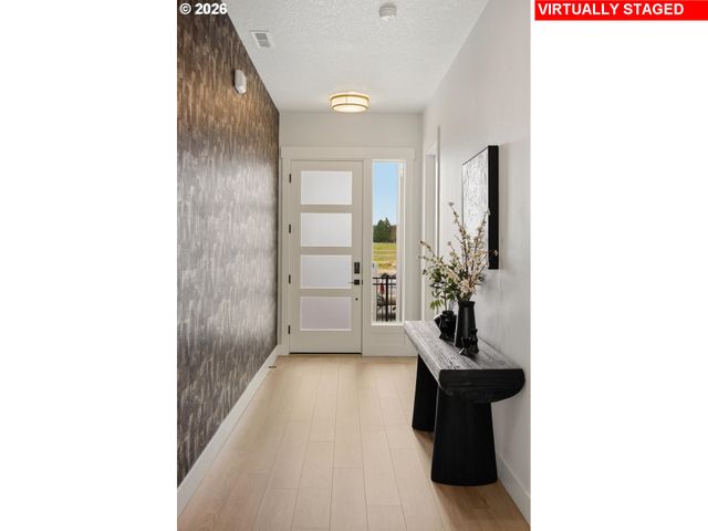 16114 BARLOW TRAIL Ln, Oregon City, OR 97045