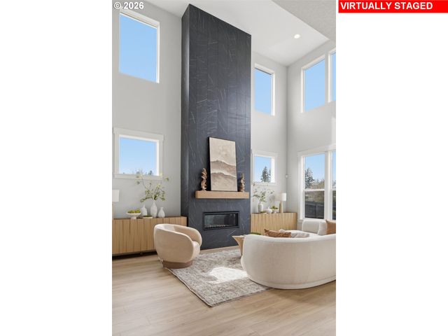 16114 BARLOW TRAIL Ln, Oregon City, OR 97045