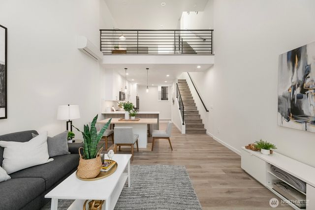 2019 W Bertona, Seattle, WA 98199