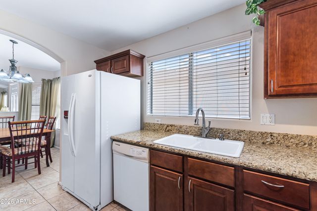 4014 W Fallen Leaf Lane, Glendale, AZ 85310