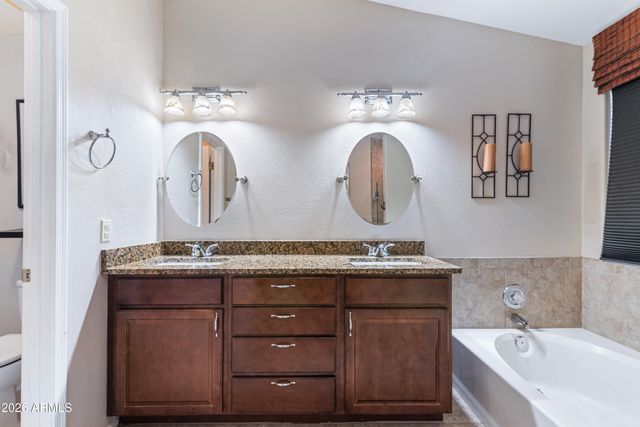 4014 W Fallen Leaf Lane, Glendale, AZ 85310