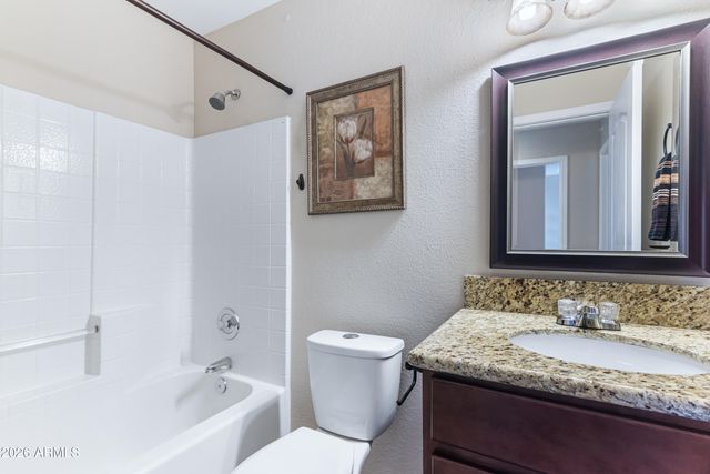 4014 W Fallen Leaf Lane, Glendale, AZ 85310