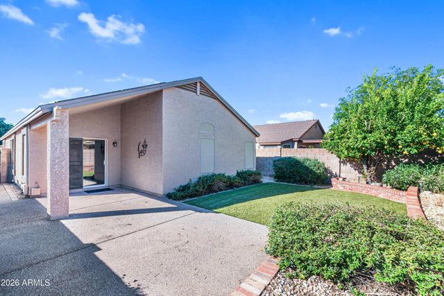 4014 W Fallen Leaf Lane, Glendale, AZ 85310