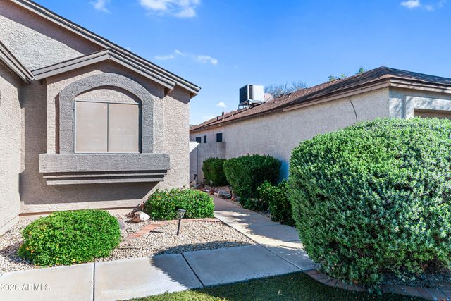 4014 W Fallen Leaf Lane, Glendale, AZ 85310
