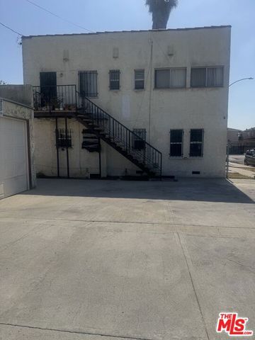 6125 West Boulevard, Los Angeles, CA 90043