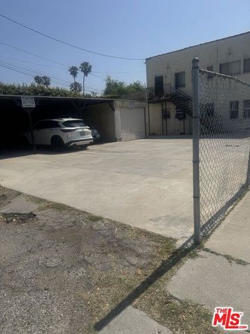 6125 West Boulevard, Los Angeles, CA 90043