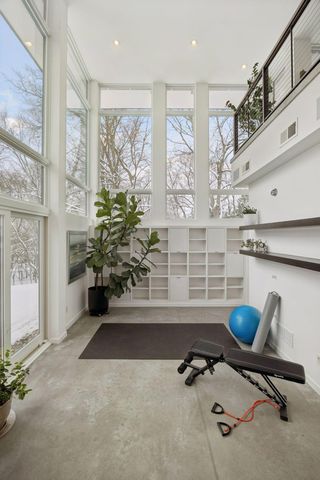 17950 Fairhomes Lane, Deephaven, MN 55391