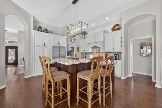 9109 WOODRIDGE RUN DRIVE, Tampa, FL 33647
