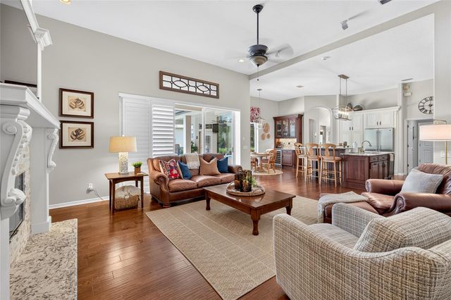 9109 WOODRIDGE RUN DRIVE, Tampa, FL 33647