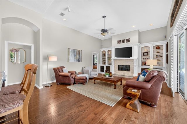 9109 WOODRIDGE RUN DRIVE, Tampa, FL 33647