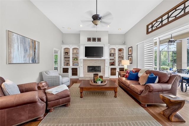 9109 WOODRIDGE RUN DRIVE, Tampa, FL 33647