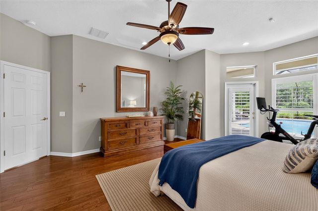 9109 WOODRIDGE RUN DRIVE, Tampa, FL 33647