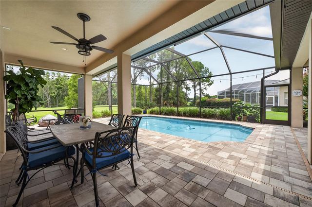 9109 WOODRIDGE RUN DRIVE, Tampa, FL 33647