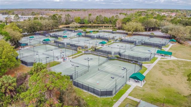 9109 WOODRIDGE RUN DRIVE, Tampa, FL 33647