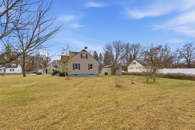 41 Susan Ave, South Hadley, MA 01075