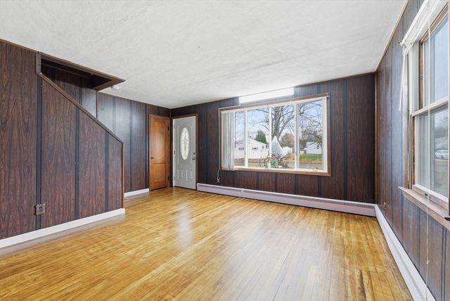 41 Susan Ave, South Hadley, MA 01075