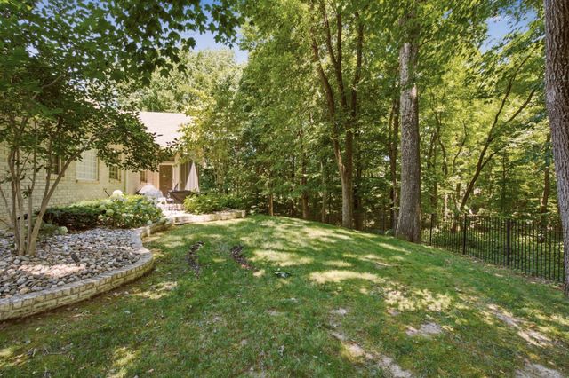 1714 Blairmont Dr, Lebanon, TN 37087