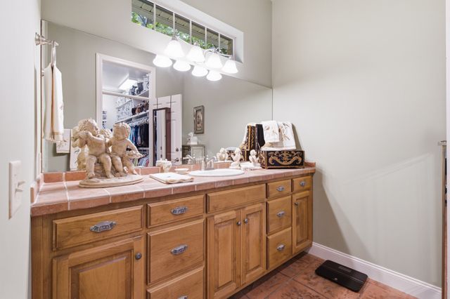 1714 Blairmont Dr, Lebanon, TN 37087