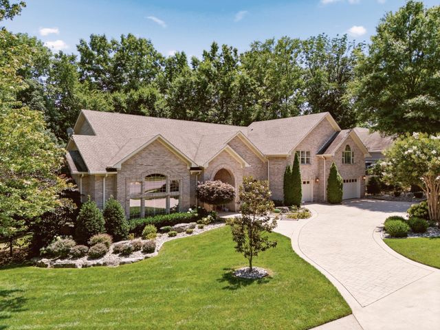 1714 Blairmont Dr, Lebanon, TN 37087