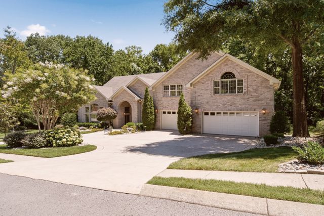 1714 Blairmont Dr, Lebanon, TN 37087