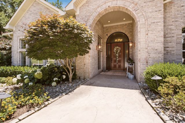1714 Blairmont Dr, Lebanon, TN 37087