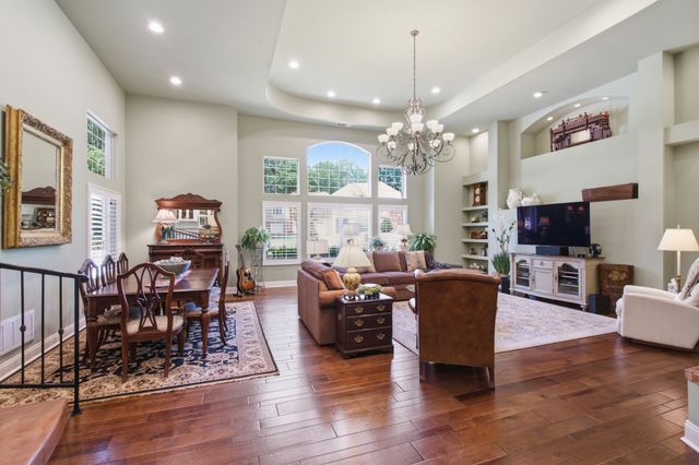 1714 Blairmont Dr, Lebanon, TN 37087