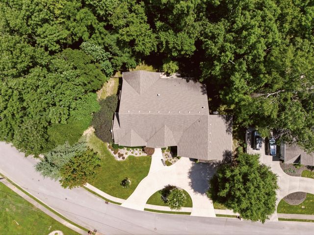 1714 Blairmont Dr, Lebanon, TN 37087