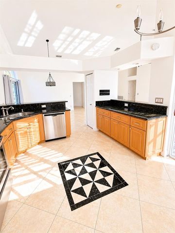 569 Spinnaker 0, Weston, FL 33326