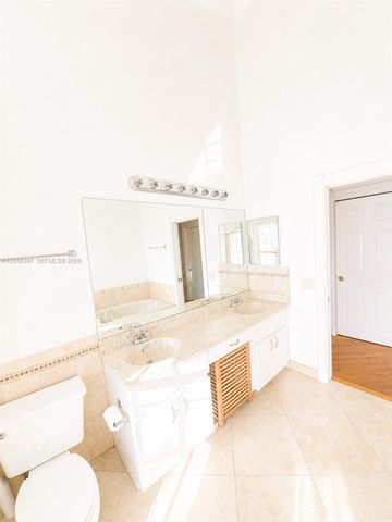 569 Spinnaker 0, Weston, FL 33326