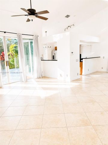 569 Spinnaker 0, Weston, FL 33326