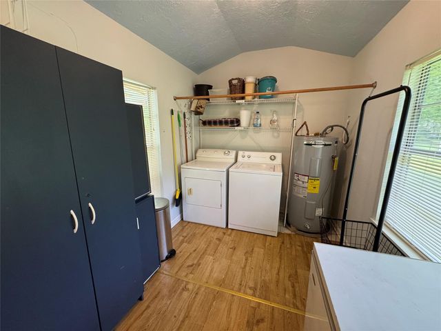 2300 Bowler Road, Waller, TX 77484