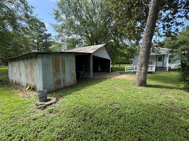 2300 Bowler Road, Waller, TX 77484