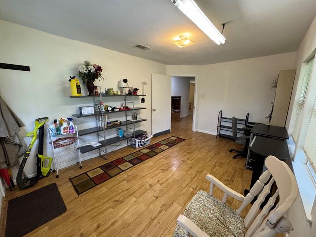 2300 Bowler Road, Waller, TX 77484