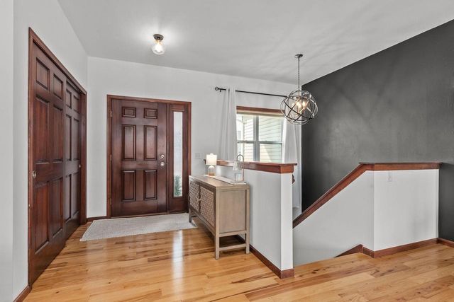 4326 E APPLEVIEW DRIVE, Appleton, WI 54913