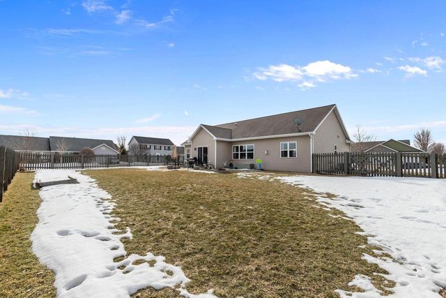 4326 E APPLEVIEW DRIVE, Appleton, WI 54913