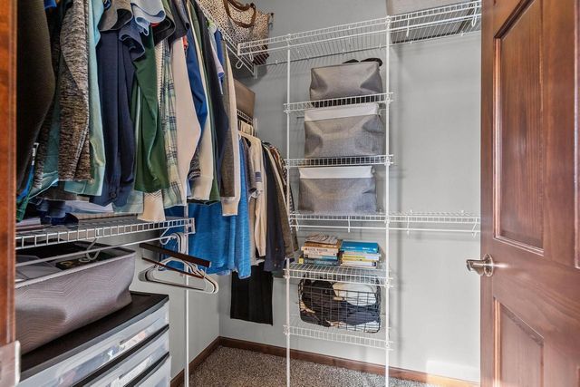 4326 E APPLEVIEW DRIVE, Appleton, WI 54913