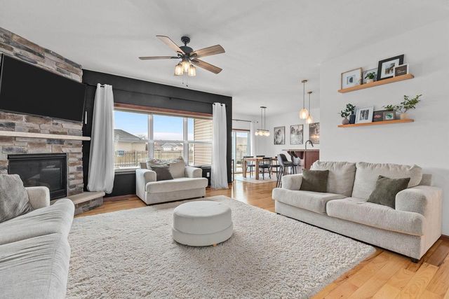 4326 E APPLEVIEW DRIVE, Appleton, WI 54913