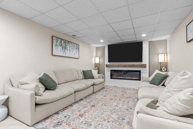 4326 E APPLEVIEW DRIVE, Appleton, WI 54913