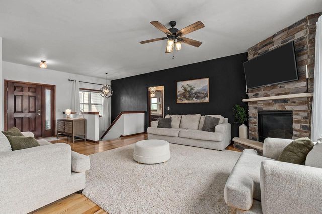 4326 E APPLEVIEW DRIVE, Appleton, WI 54913